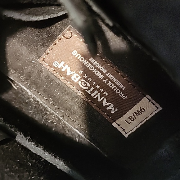 Manitobah Mukluks Paddle Moccasin Bootie EUC - Picture 6 of 6